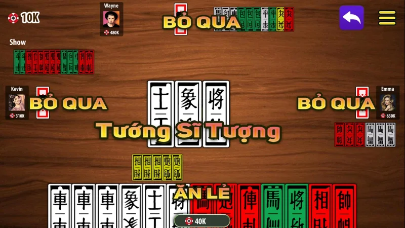 Người chơi đánh bài tứ sắc chỉ cần nhấn chọn vào nhóm bài muốn đánh